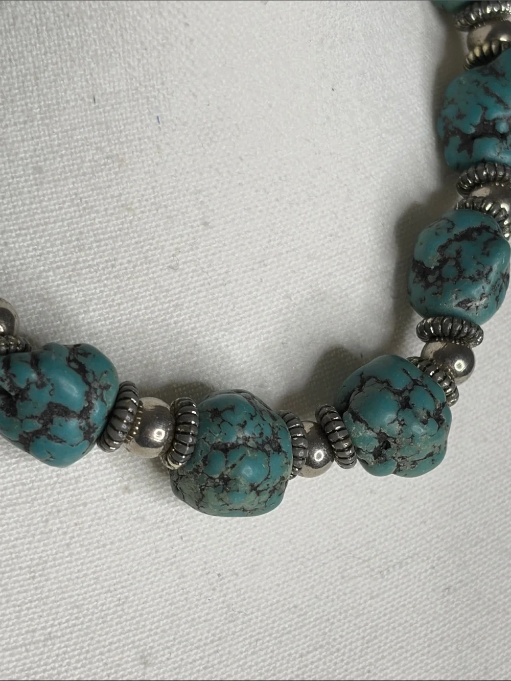Chunky Turquoise-Style Statement Beaded Necklace 18